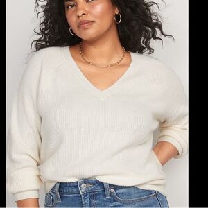 Old Navy V-Neck Shaker-Stitch Cocoon Sweater in Creme de la Creme, Women L Tall